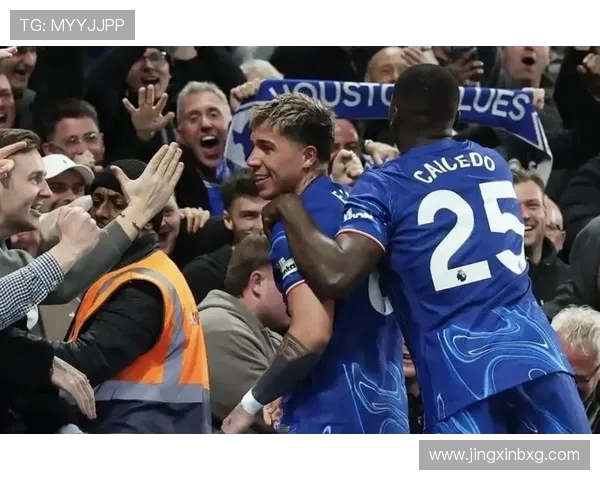 弗兰克信心满满认为这套阵容迎战切尔西有望全取三分