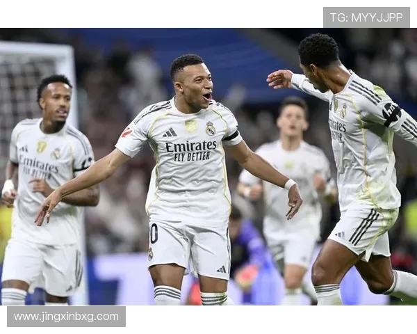 半场皇马二比一领先巴萨姆巴佩破门两度无效贝林厄姆传射闪耀全场